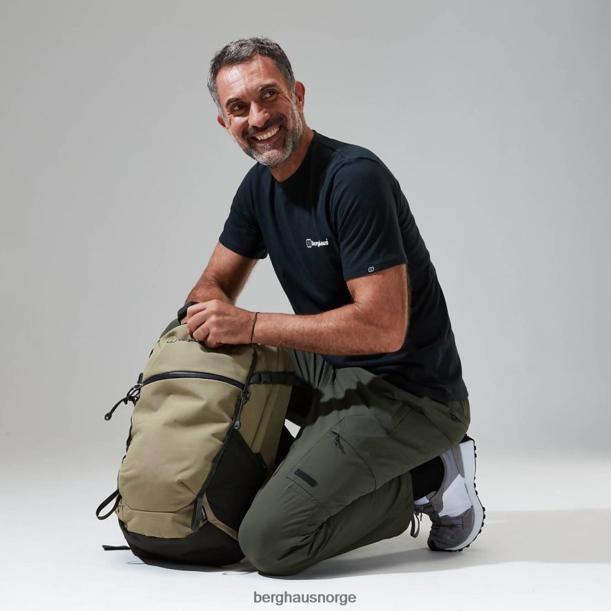 snowdon fargelogo med kortermet t-skjorte Berghaus menn svart F262D6191 klær